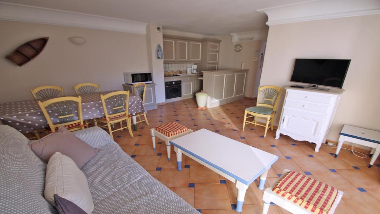 Port Marine Apartment แซ็งต์-แมกซีม ภายนอก รูปภาพ