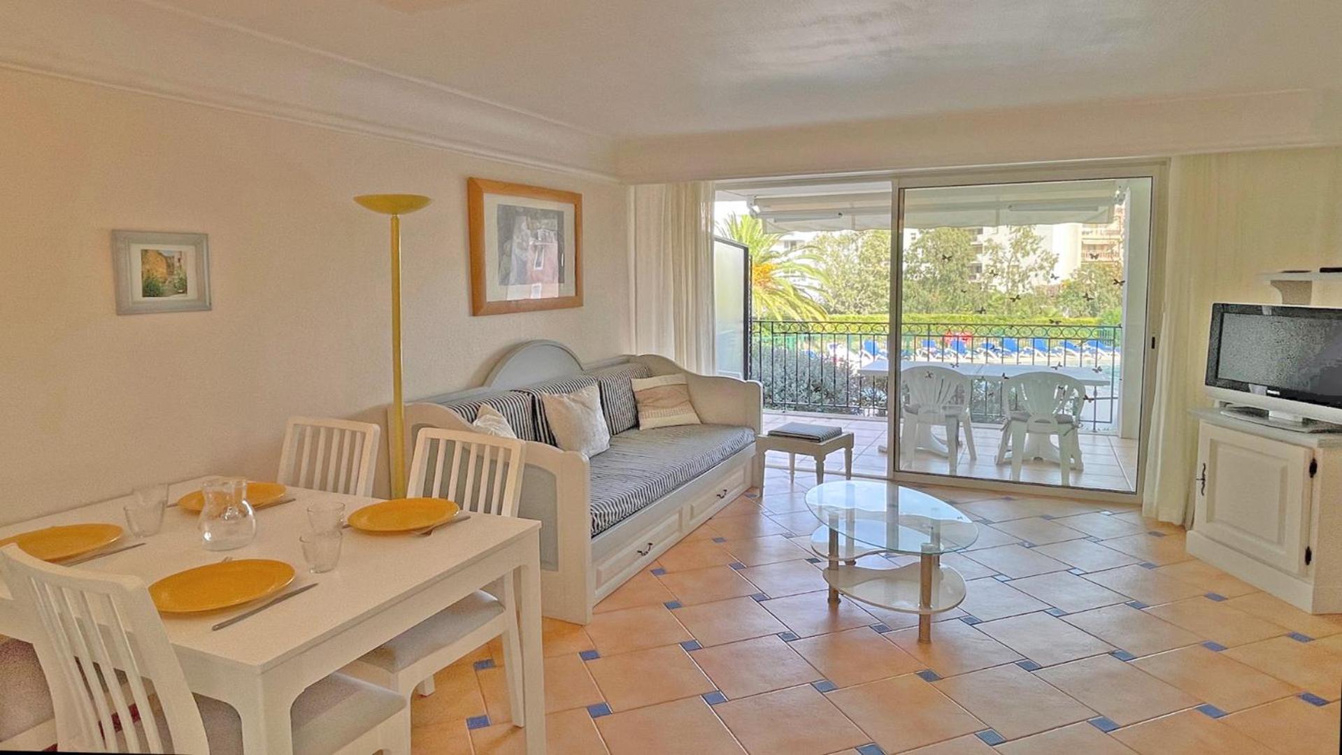 Port Marine Apartment แซ็งต์-แมกซีม ภายนอก รูปภาพ