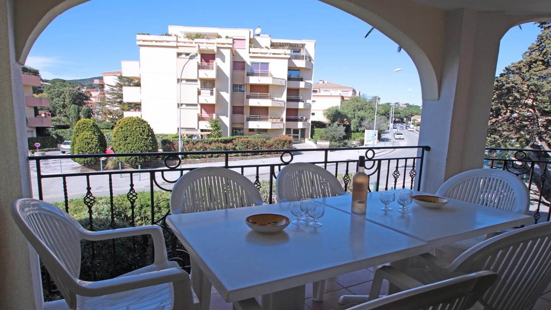 Port Marine Apartment แซ็งต์-แมกซีม ภายนอก รูปภาพ